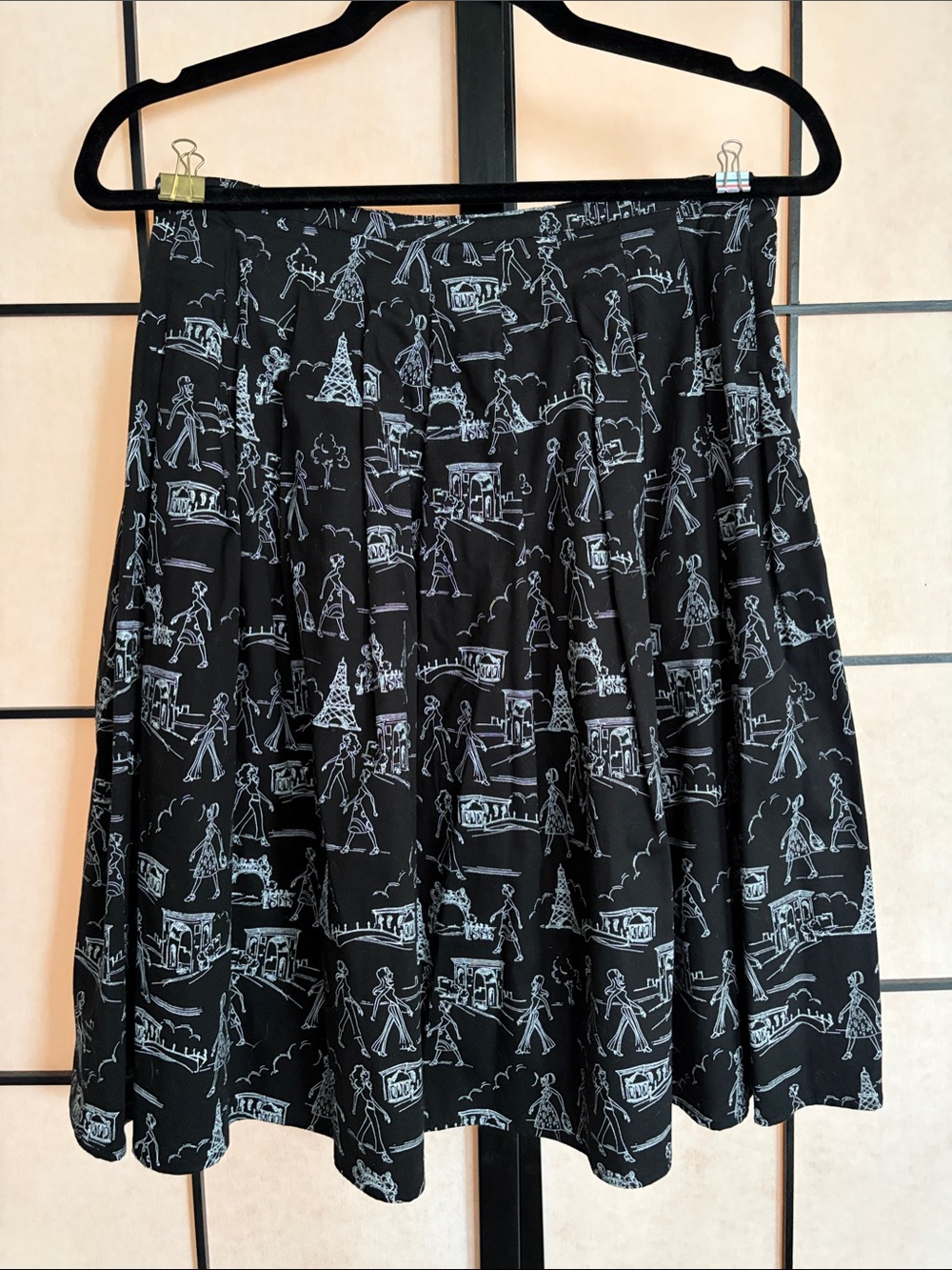 Lord & Taylor Black Skirt with Light Blue Scenic Print